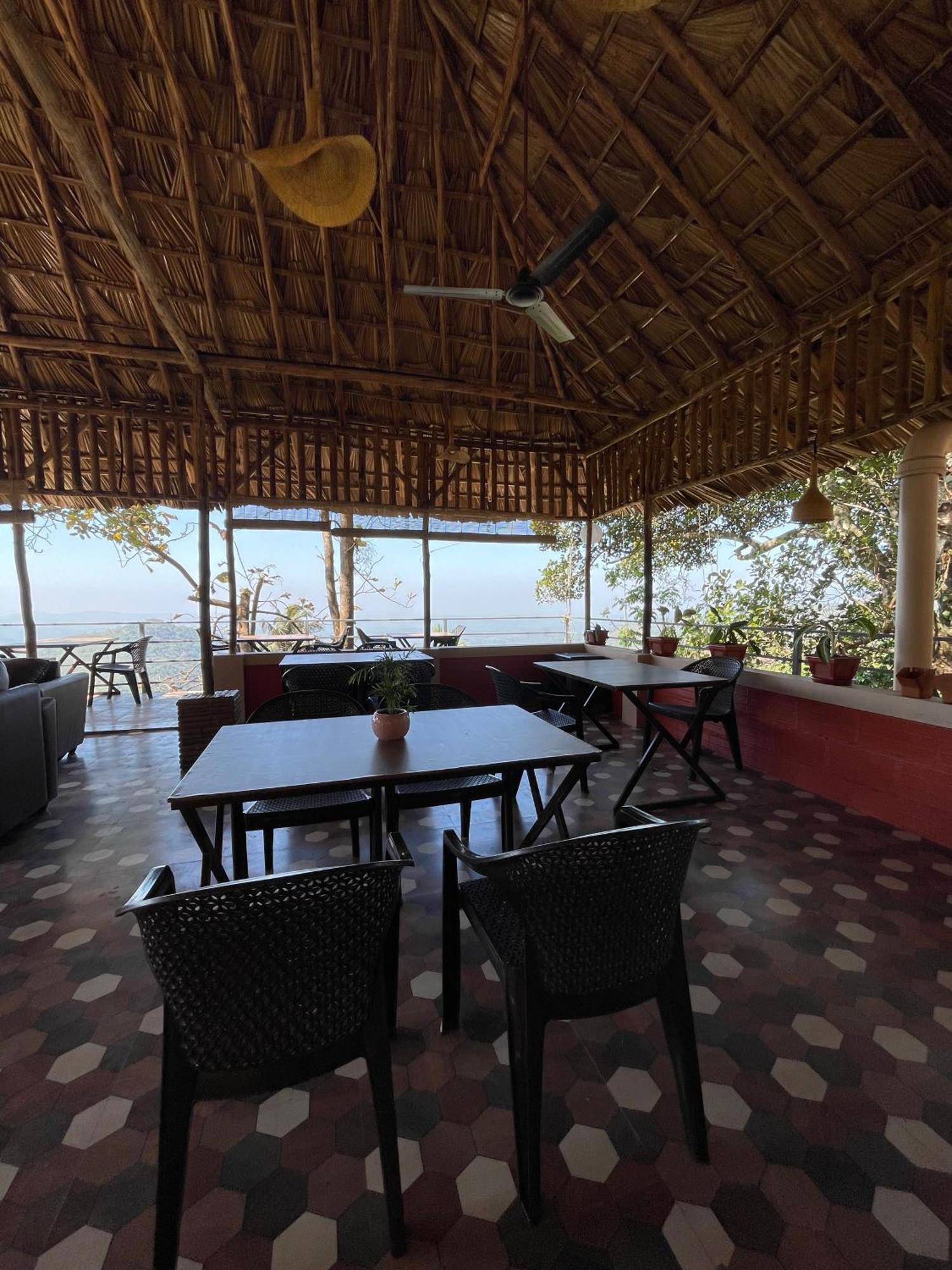 Sunset Valley Kerala Pool Resort - Serene Natural Forest Cottage Stay In Idukki With Sunrise & Sunset Panoramas, Natural Streams & Tranquil Summer Evenings Pirmed Luaran gambar