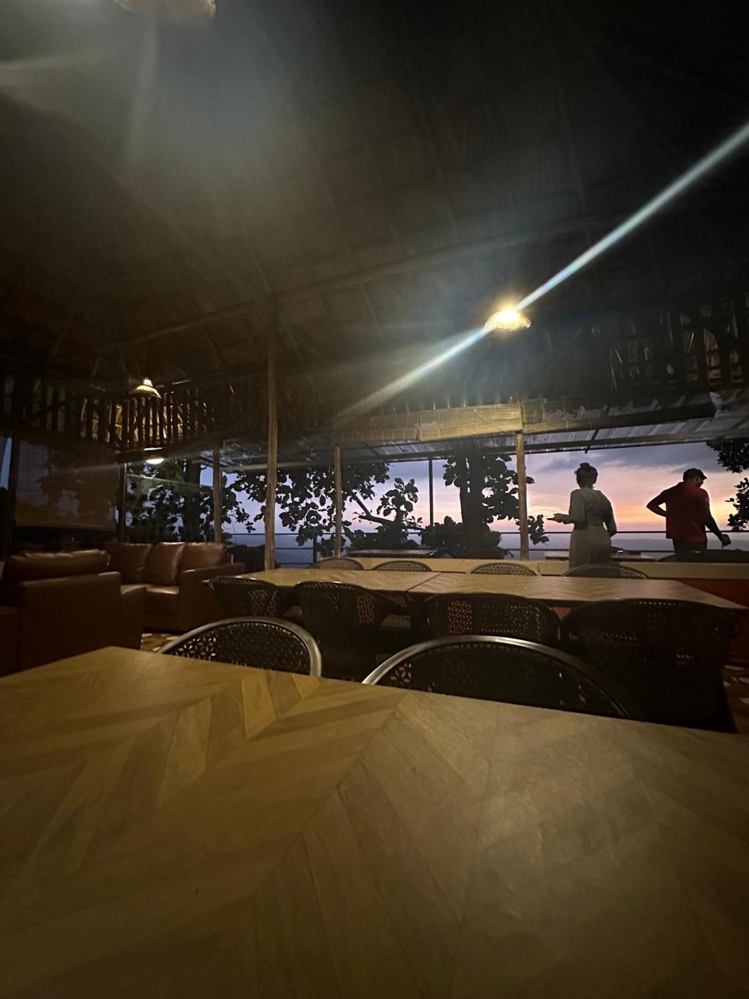 Sunset Valley Kerala Pool Resort - Serene Natural Forest Cottage Stay In Idukki With Sunrise & Sunset Panoramas, Natural Streams & Tranquil Summer Evenings Pirmed Luaran gambar