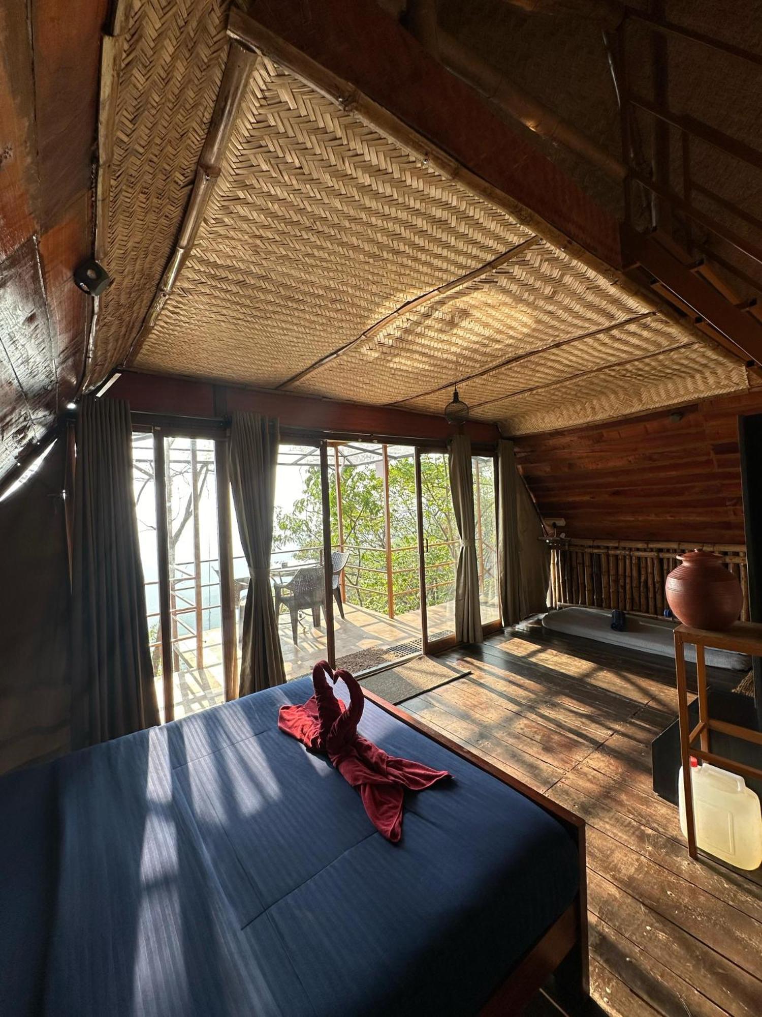 Sunset Valley Kerala Pool Resort - Serene Natural Forest Cottage Stay In Idukki With Sunrise & Sunset Panoramas, Natural Streams & Tranquil Summer Evenings Pirmed Luaran gambar