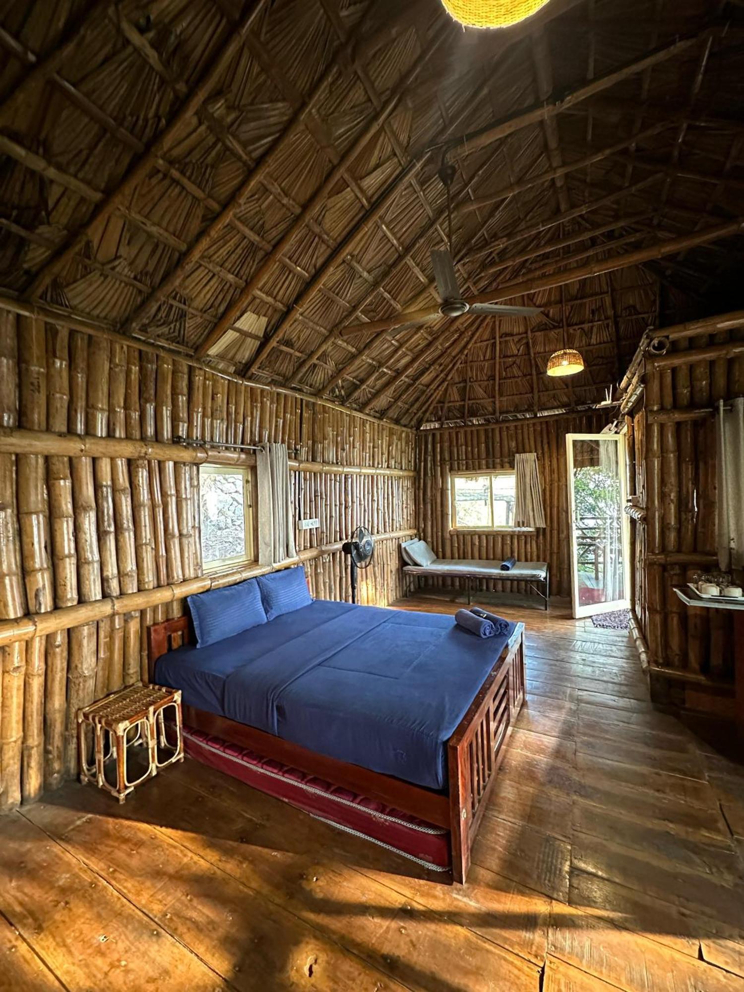 Sunset Valley Kerala Pool Resort - Serene Natural Forest Cottage Stay In Idukki With Sunrise & Sunset Panoramas, Natural Streams & Tranquil Summer Evenings Pirmed Luaran gambar