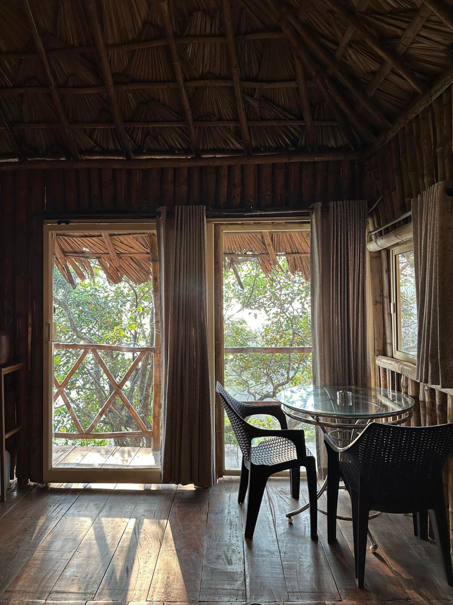 Sunset Valley Kerala Pool Resort - Serene Natural Forest Cottage Stay In Idukki With Sunrise & Sunset Panoramas, Natural Streams & Tranquil Summer Evenings Pirmed Luaran gambar
