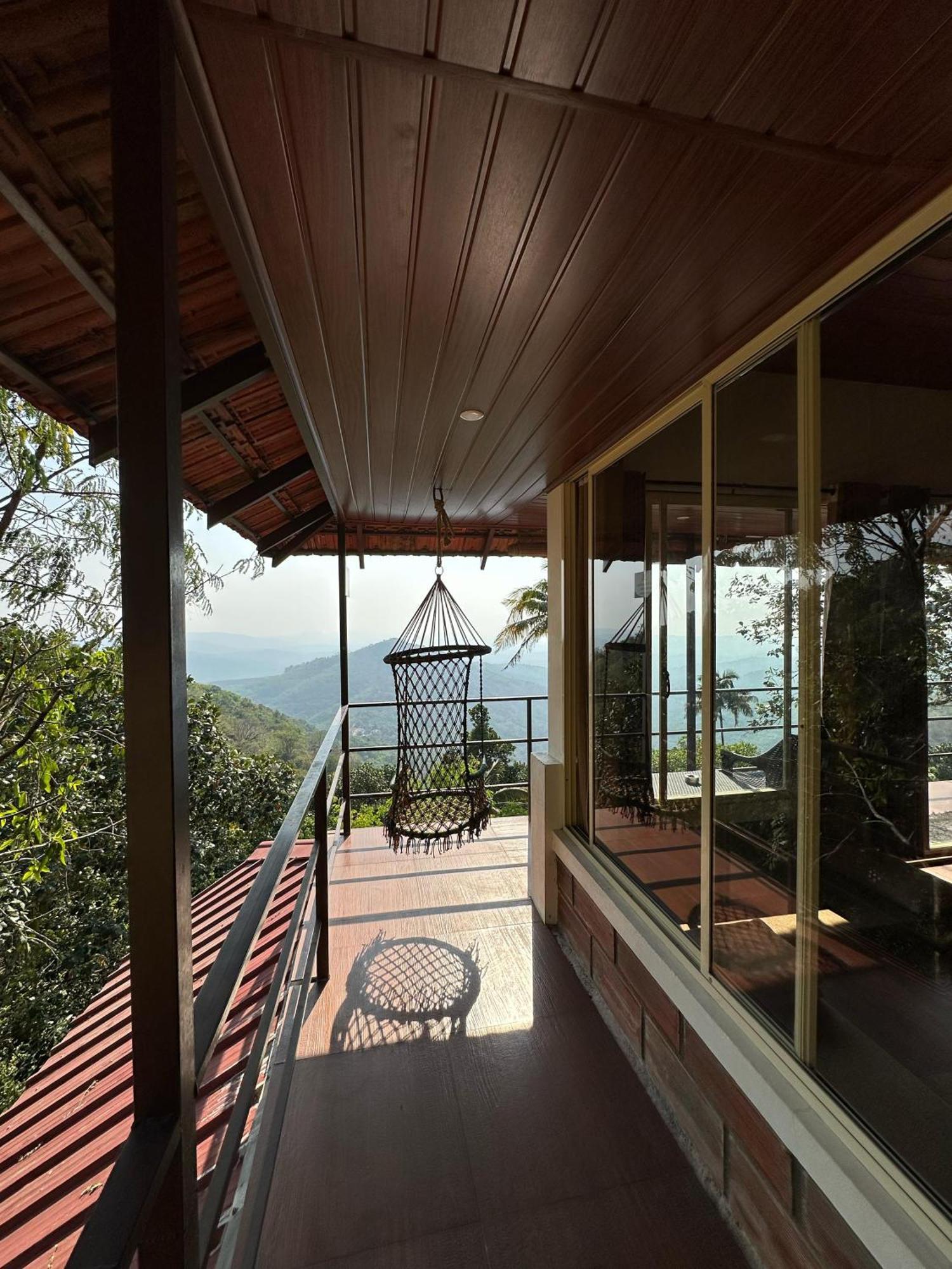 Sunset Valley Kerala Pool Resort - Serene Natural Forest Cottage Stay In Idukki With Sunrise & Sunset Panoramas, Natural Streams & Tranquil Summer Evenings Pirmed Luaran gambar