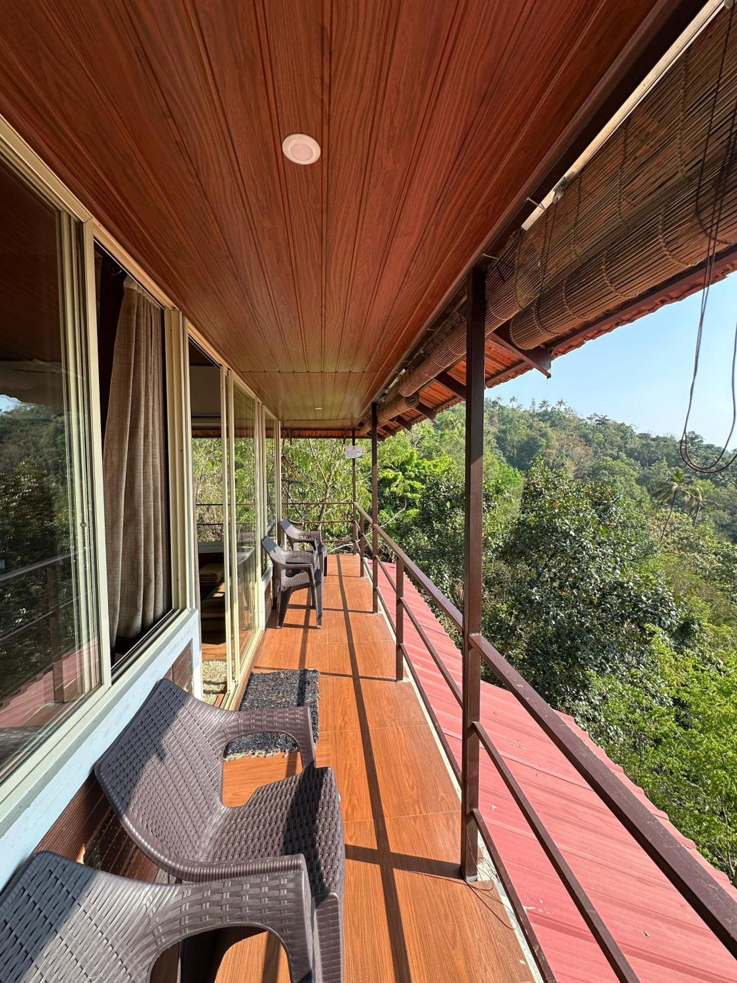 Sunset Valley Kerala Pool Resort - Serene Natural Forest Cottage Stay In Idukki With Sunrise & Sunset Panoramas, Natural Streams & Tranquil Summer Evenings Pirmed Luaran gambar