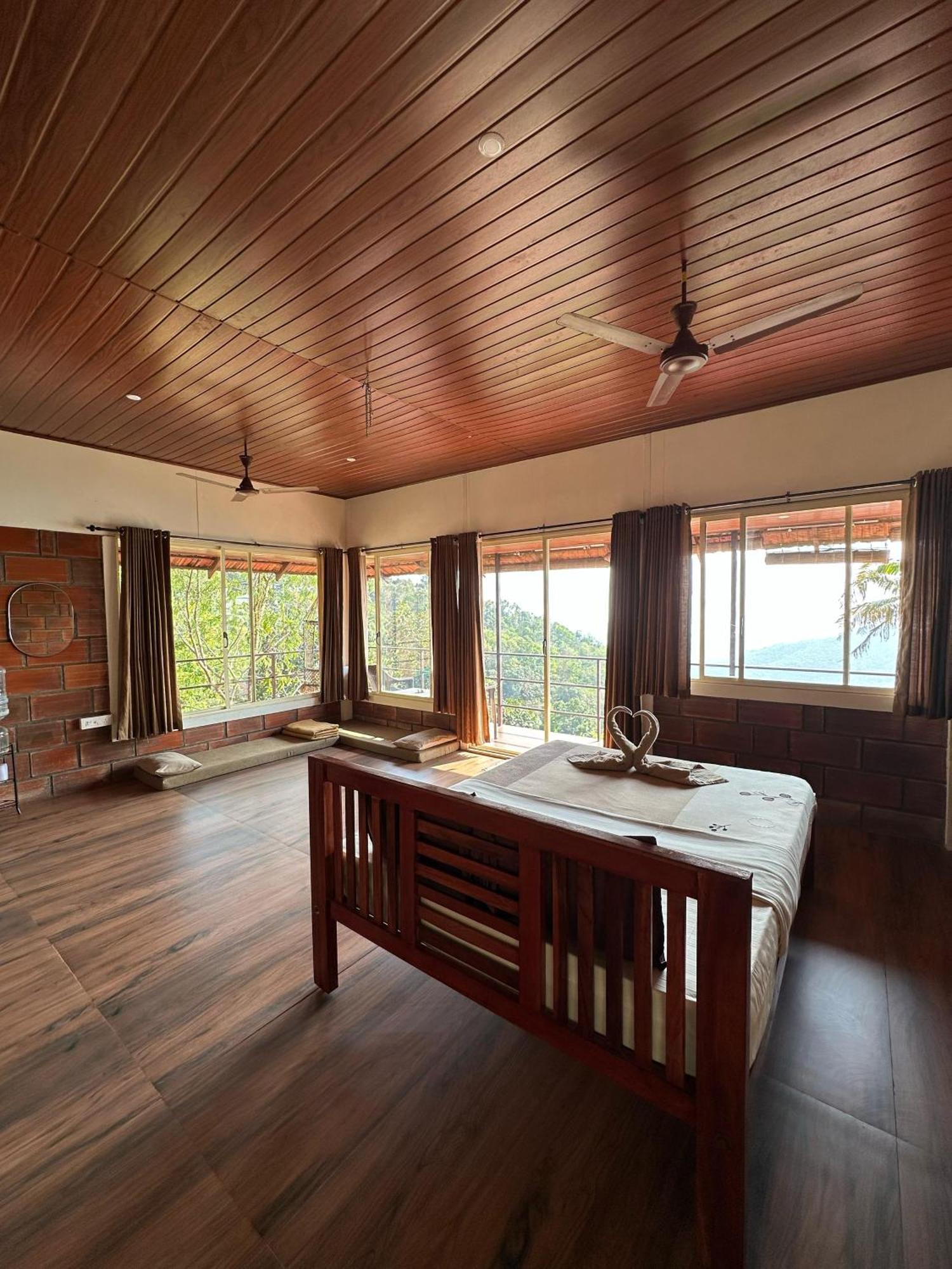 Sunset Valley Kerala Pool Resort - Serene Natural Forest Cottage Stay In Idukki With Sunrise & Sunset Panoramas, Natural Streams & Tranquil Summer Evenings Pirmed Luaran gambar